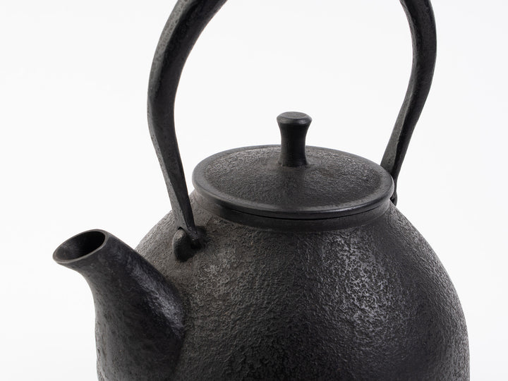 南部鉄瓶紅蓮堂_鉄瓶_茄子形鉄瓶うらら_0.7L – 東北スタンダードマーケット