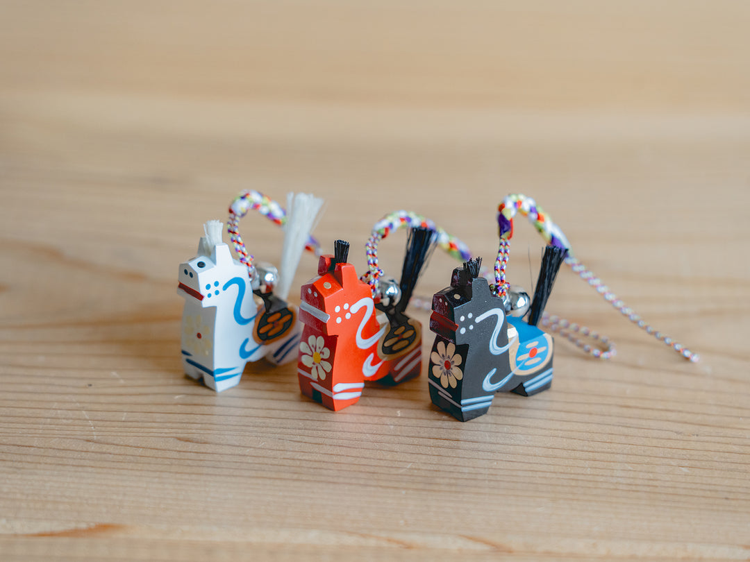 八幡馬_八幡馬木製ストラップ – 東北スタンダードマーケット