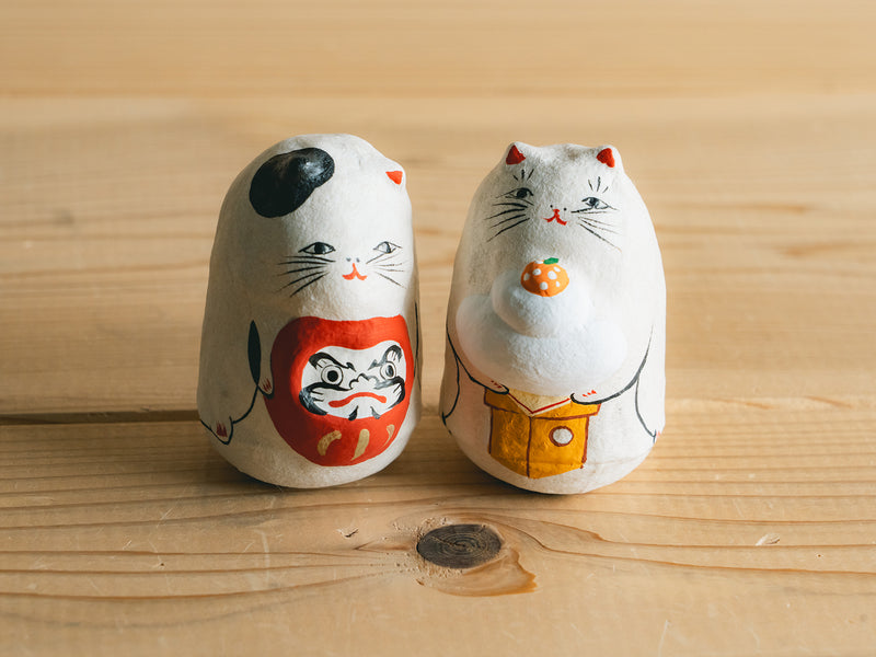 コシェルドゥ_【縁起物・お正月】_起き上がり人形 だるま猫