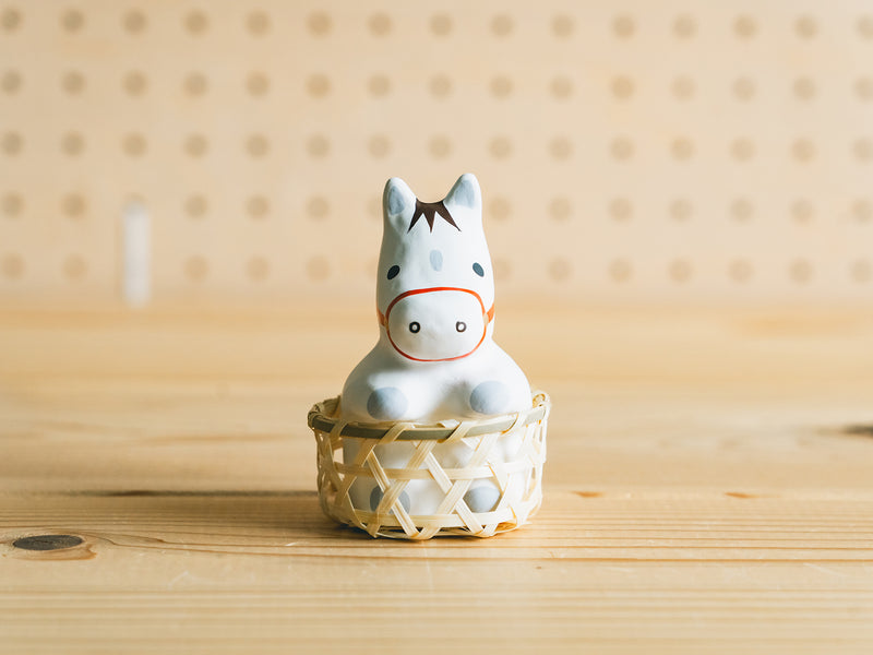 野沢民芸_【2026年干支人形】_かご入り馬