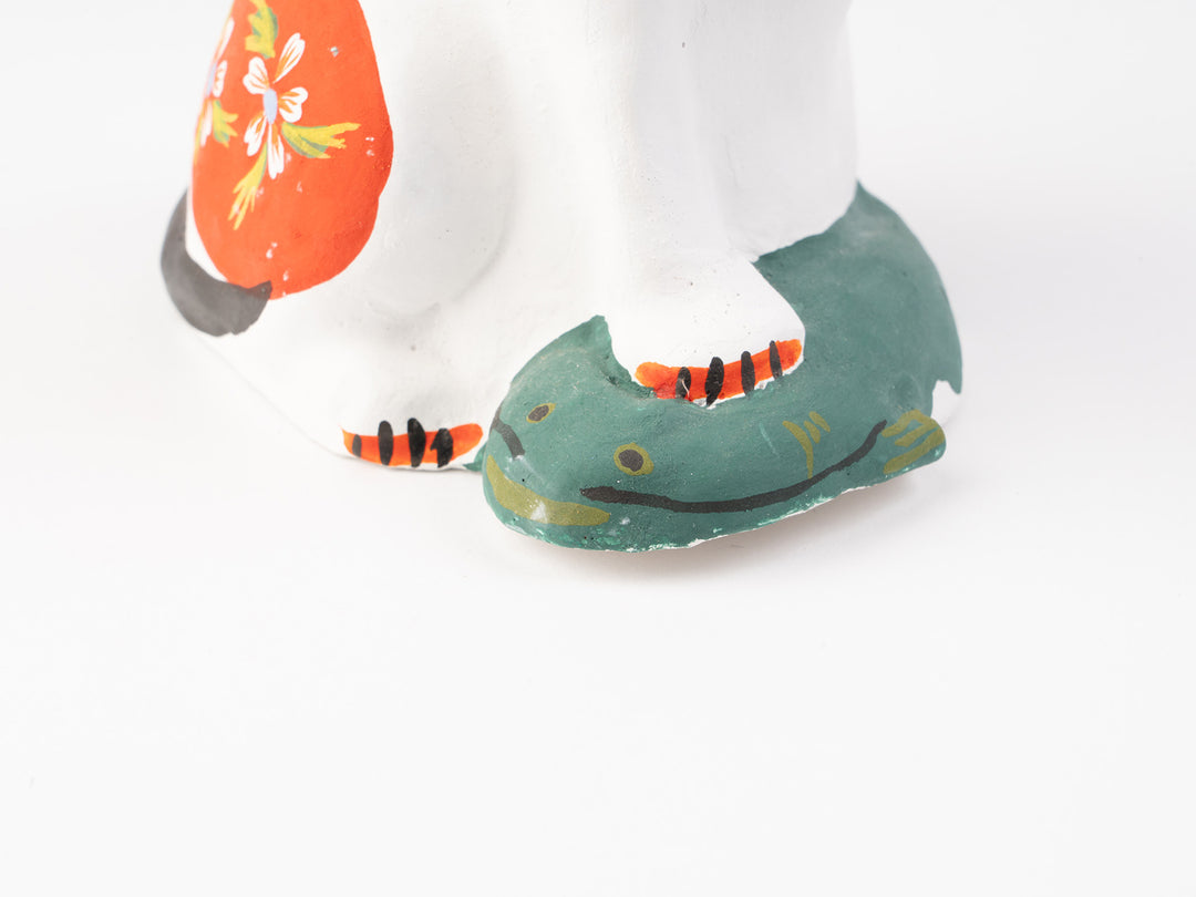 花巻人形工房_花巻人形 釜猫_鯰押さえ – 東北スタンダードマーケット