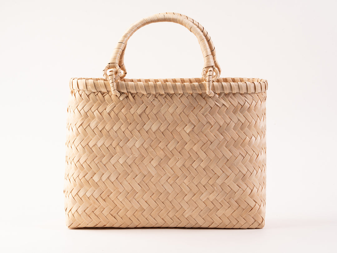 イタヤ工房_イタヤ手提げカゴ – 東北スタンダードマーケット