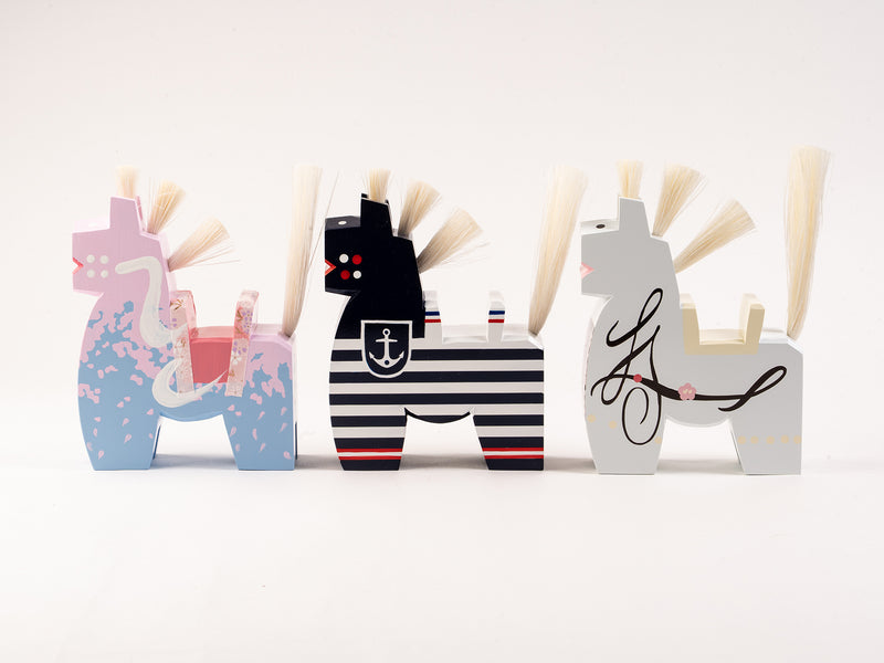 カネイリ×八幡馬_四季の八幡馬