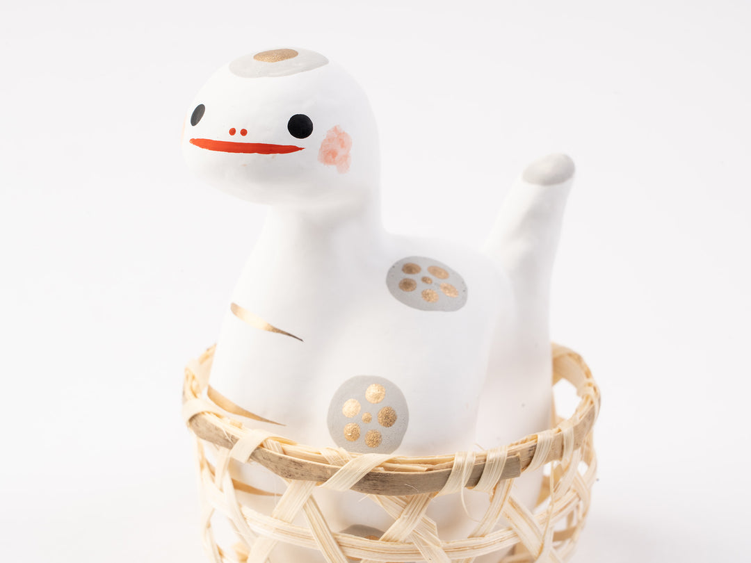 野沢民芸_【干支人形2025】_かご入り招福 巳 – 東北スタンダードマーケット