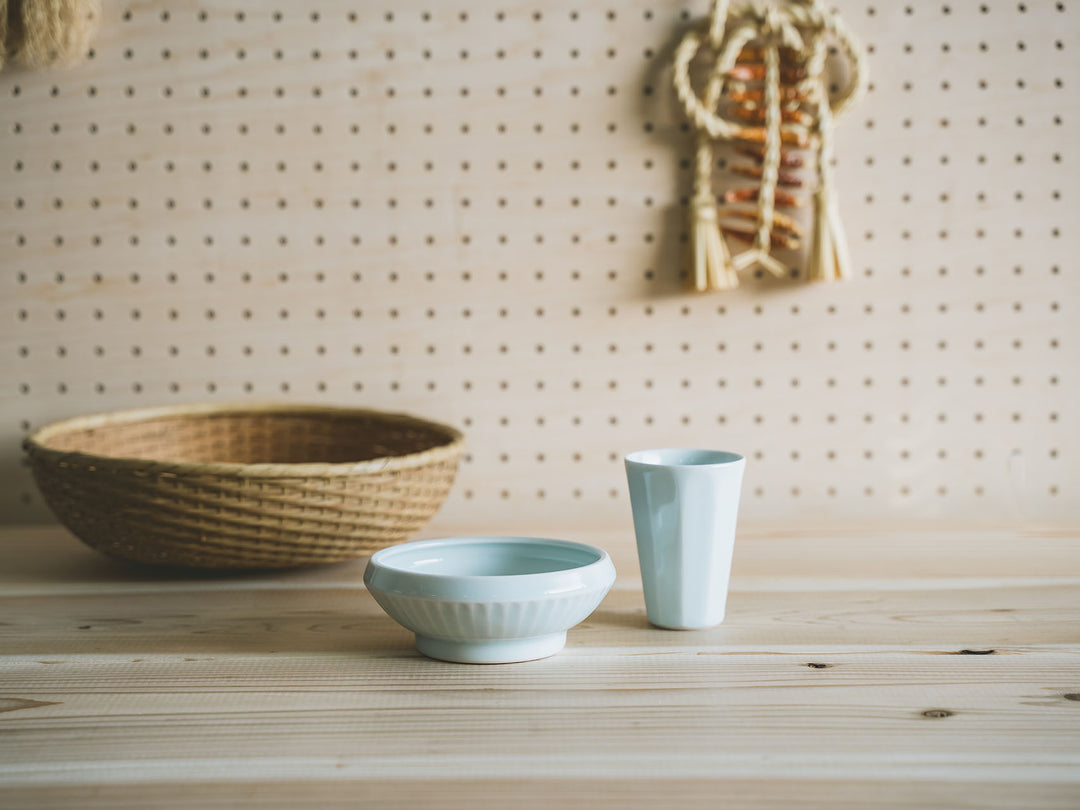 磁器専門工房 陶來_てまる食器/磁器てまる碗・中（しのぎ） – 東北