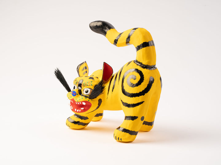 郷土玩具（福島県）　三春張子【張子虎】3体　高柴デコ屋敷内3店作 福島県 郷土玩具 三春張子 腰高虎 張り子虎 橋本高宜 高柴 デコ屋敷