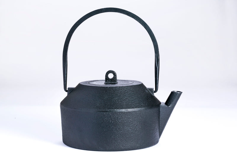 iwatemo_iron kettle-VK